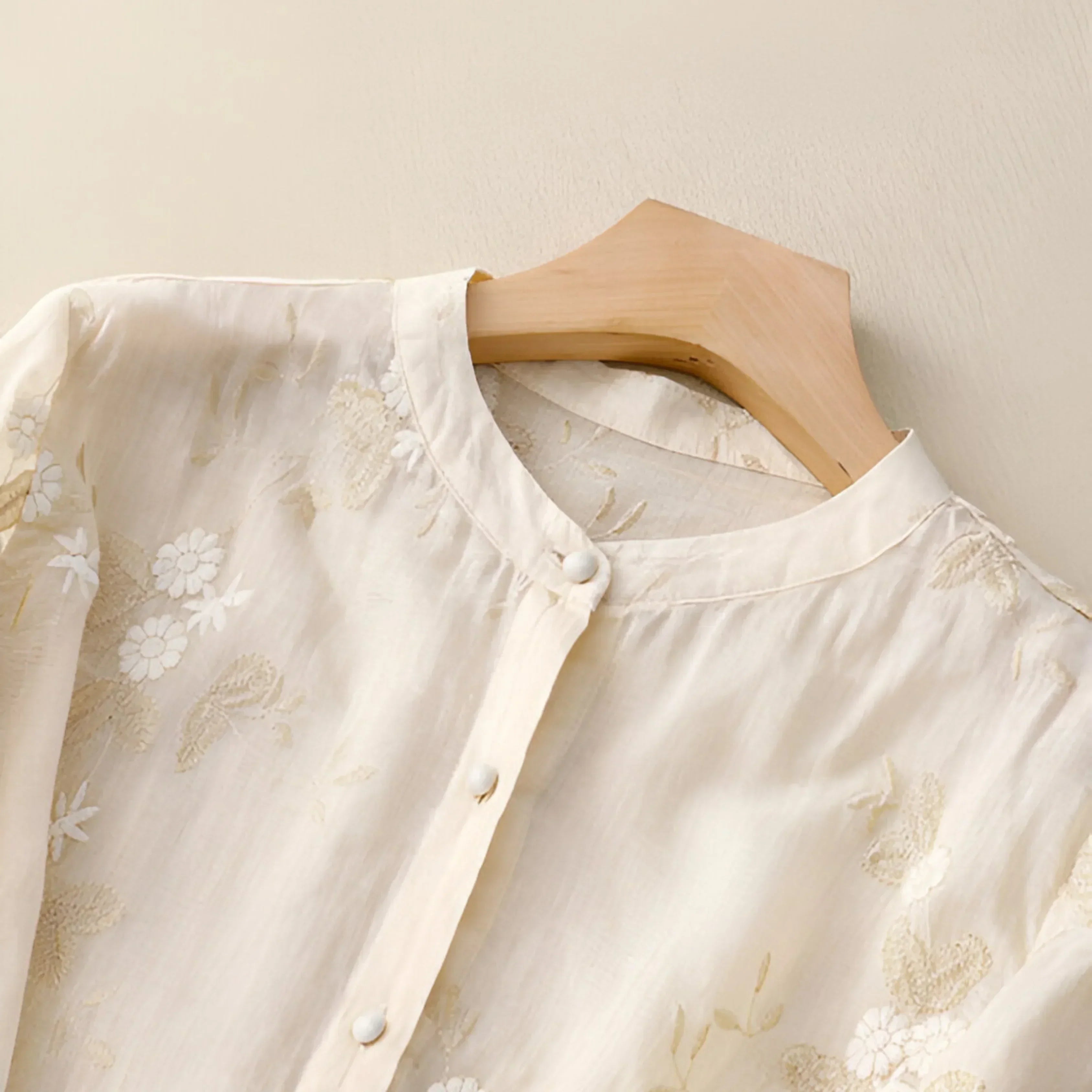 Blus i Broderad Bomull Mila