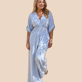 Ragnhild – Draperad overall med v-ringning och vida ben