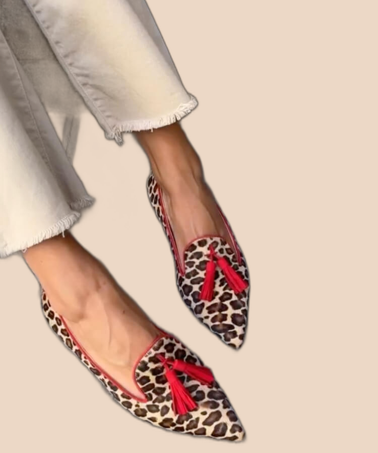 Harriet – Loafer med röda fransar