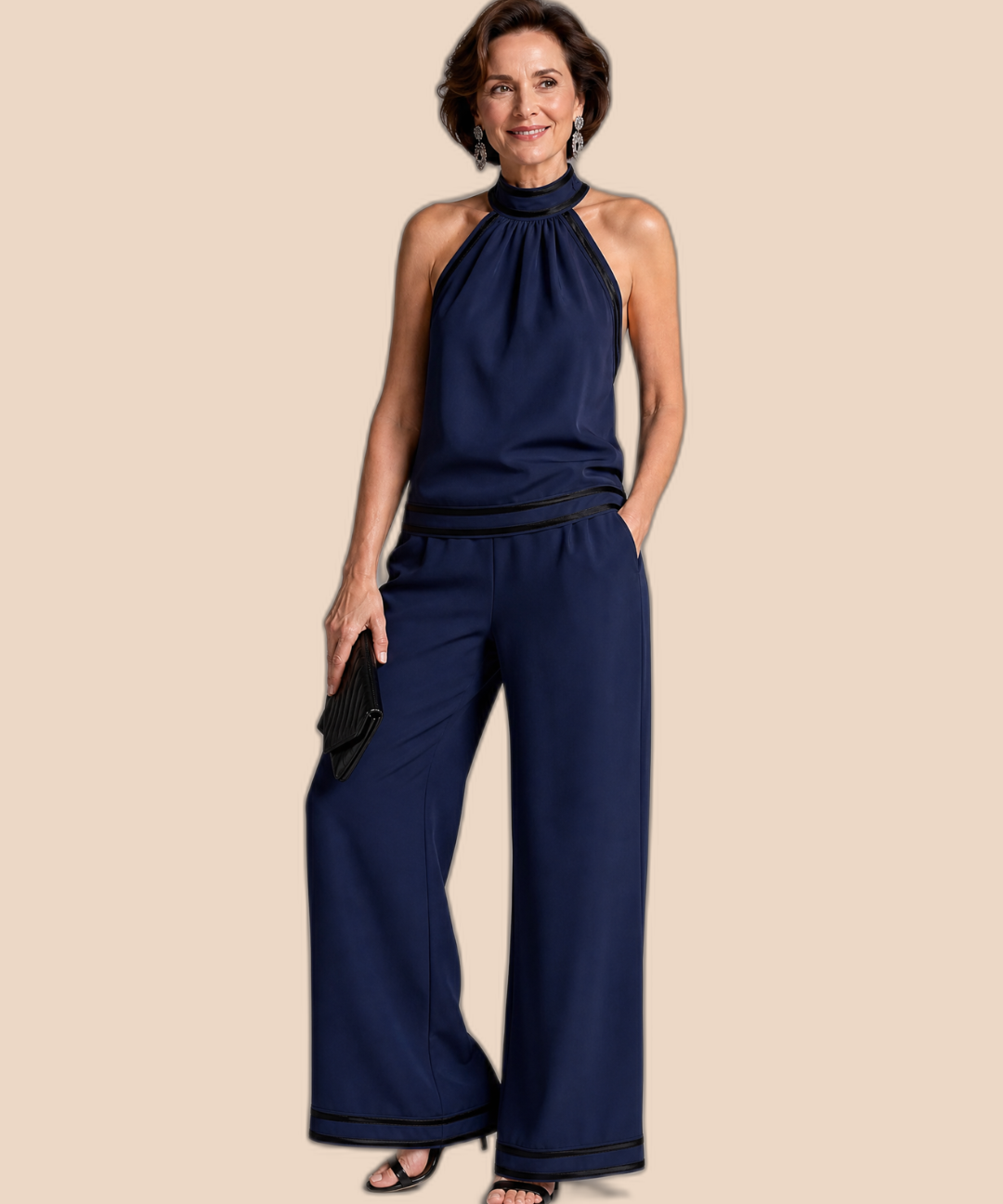 Therese – Overall med halterneck, vida ben och kontrastkant
